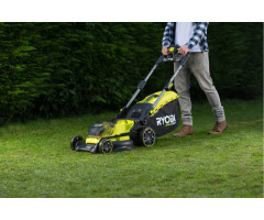 Бесщеточная газонокосилка Ryobi ONE+ 18В RY18LMX40B-240